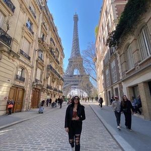 Meet your Posher, Deanna